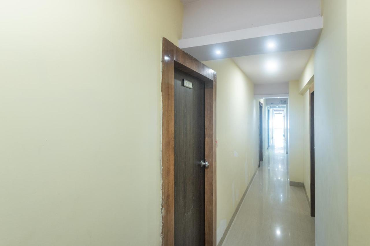 Oyo 49867 Hotel Kalpana Residency Bombaj Zewnętrze zdjęcie
