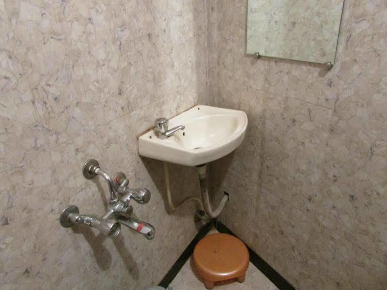 Oyo 49867 Hotel Kalpana Residency Bombaj Zewnętrze zdjęcie